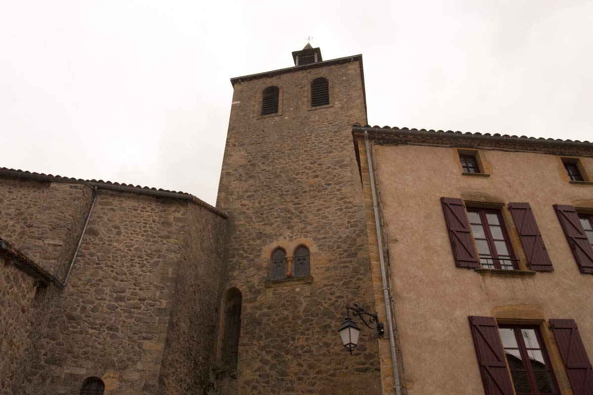 De kerktoren van Peyrusse le Roc