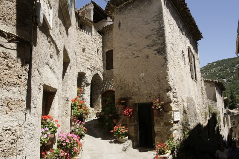 Saint-Guilhem-le-D-C3-A9sert-straatje