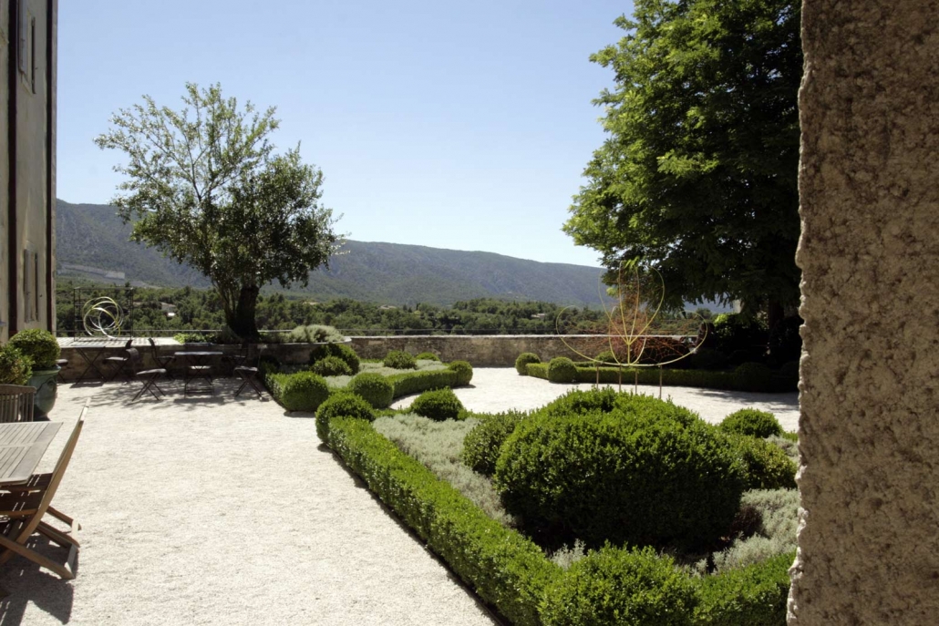 Tuin in het dorpje Menerbes in de Provence