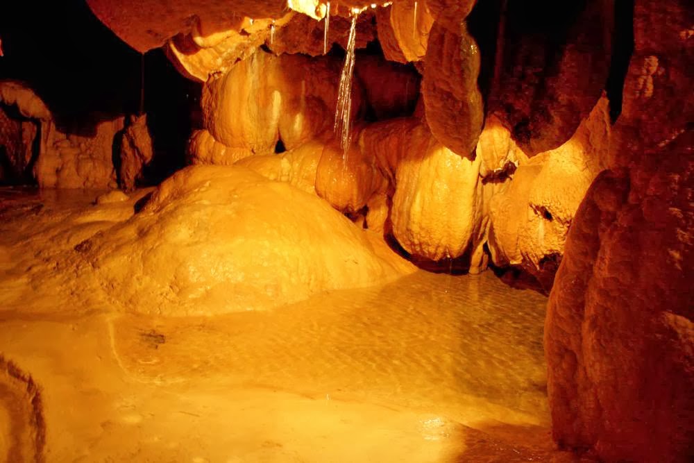 Steenpartij in de grot van Padirac