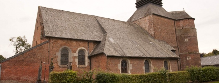Kerk in Parfondeval in het noorden van Frankrijk