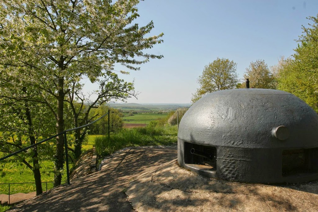 Geschutskoepel van het fort Hackenberg in Lotharingen, Frankrijk