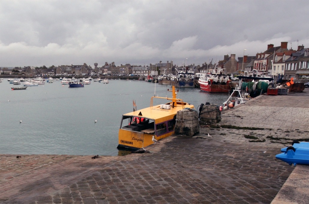 Het haventje van het vissersdorp Barfleur op Contentin in Normandië Frankrijk