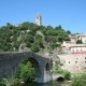 Het dorp Olargues in de Herault in het zuiden van Frankrijk