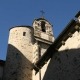 Toren van het kerkje in Blesle in Frankrijk