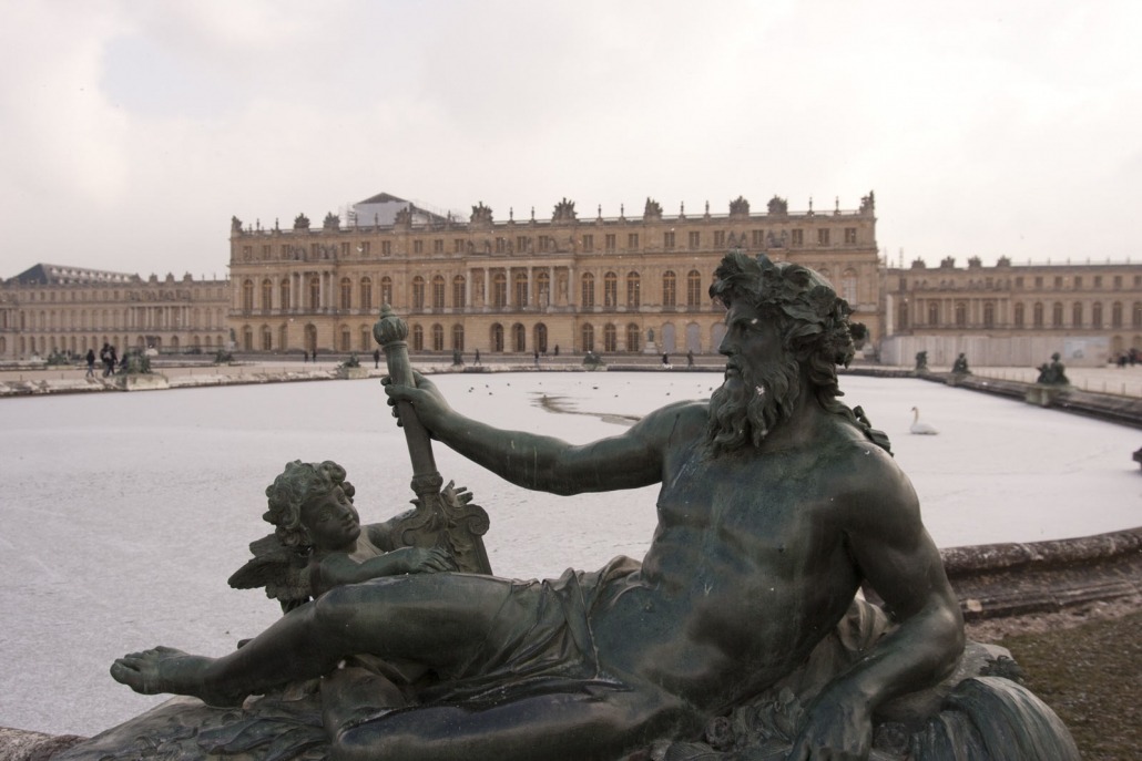 Het beeld Rhône op het terras in de tuin van het paleis van Versailles