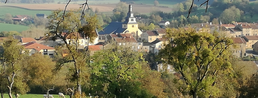 Het dorp Marville in Lotharingen in Frankrijk