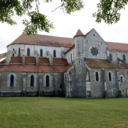 De kloosterkerk in Pontigny is gebouwd in de twaalfde eeuw
