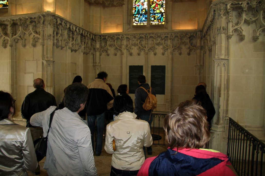 De binnenkant van de kapel waar Leonardo da Vinci is begraven