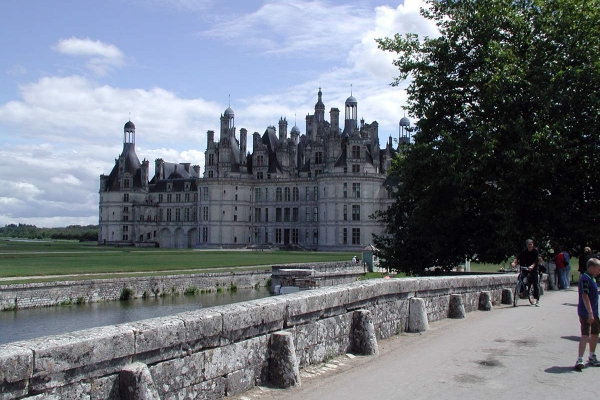 Kasteel van Chambord vanaf de brug