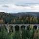Treinviaduct in de Jura in het westen van Frankrijk