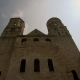Voorgevel met torens van de abdij van Jumièges in Normandië